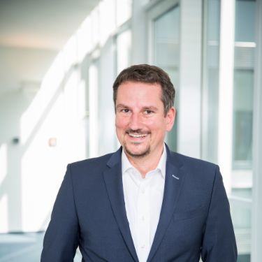 Joachim Göller, Head of the Center of Analytics at EOS, sees great potential in data analysis.