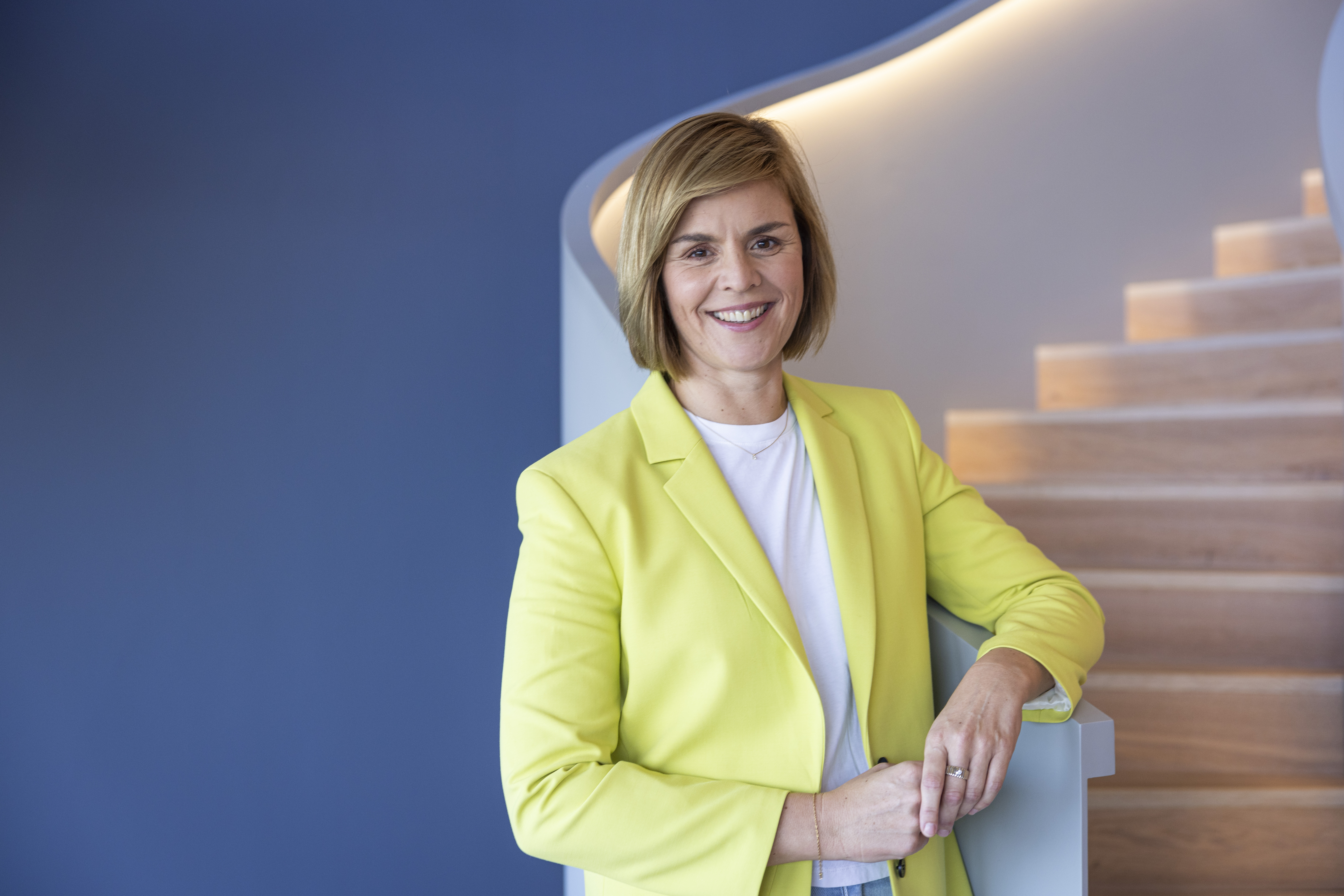 Portrait of Dr. Eva Griewel, CFO of the EOS Group