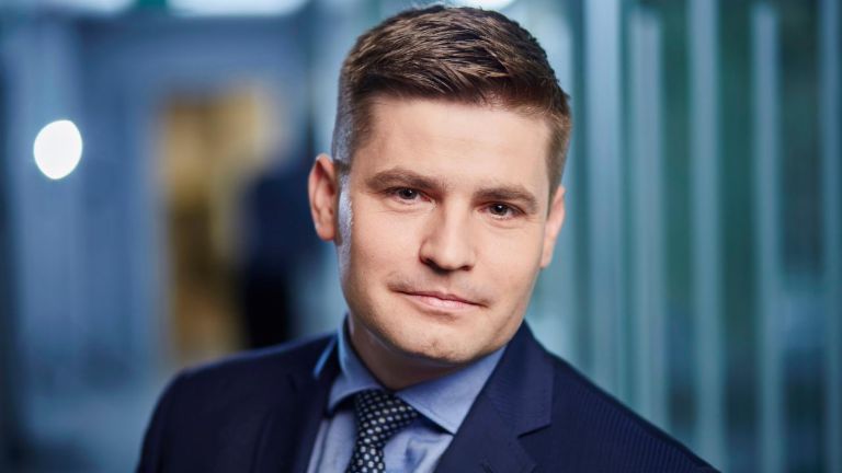 Dariusz Petynka, successful Managing Director EOS Poland