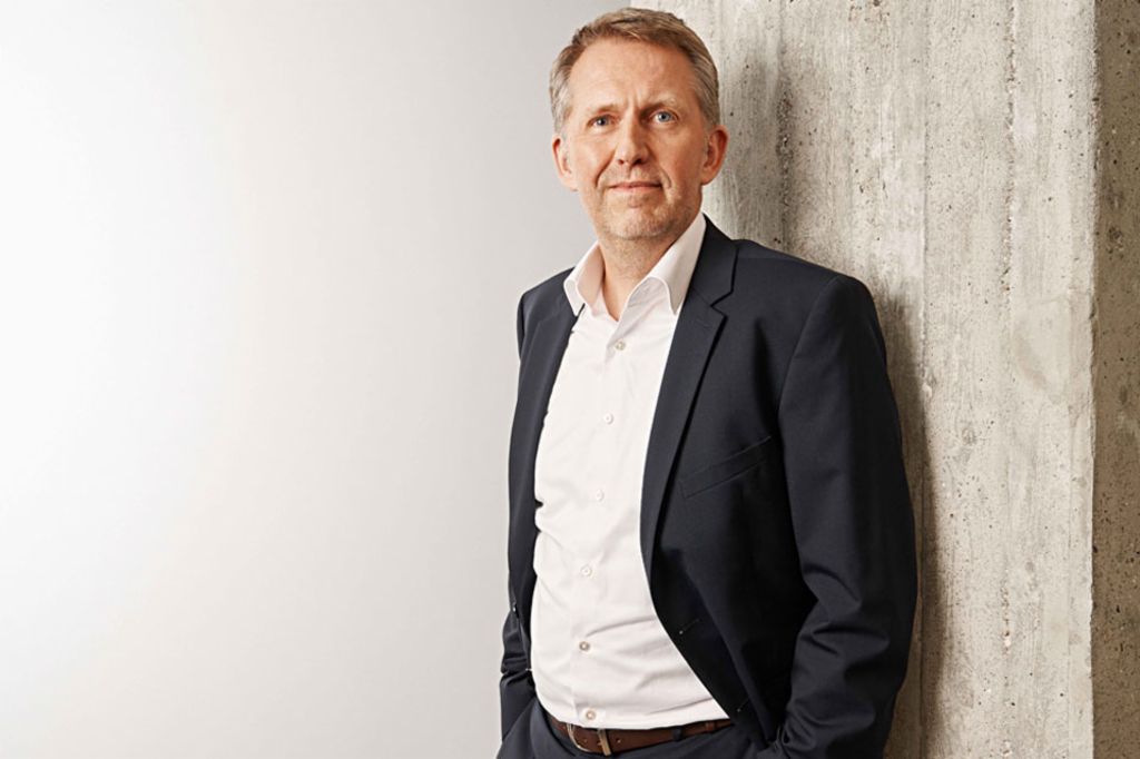 Headshot of the EOS Board member,  Andreas Kropp